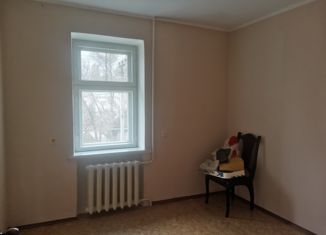 Продам 4-ком. квартиру, 76 м2, Сальск, Севастопольская улица, 93 В