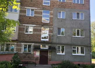 Трехкомнатная квартира на продажу, 55 м2, Смоленская область, улица Мичурина, 181