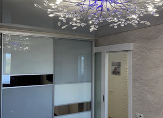 Продам 3-ком. квартиру, 65 м2, посёлок городского типа Москаленки, улица Нефтяников, 23