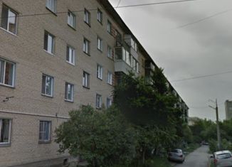 Продаю 2-комнатную квартиру, 47 м2, Чебаркуль, улица Карпенко, 10