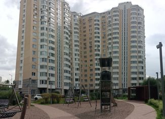 Сдается 3-комнатная квартира, 79 м2, Москва, улица Бориса Пастернака, 41