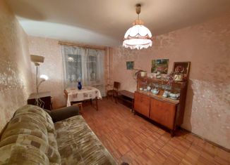 Трехкомнатная квартира на продажу, 56 м2, Санкт-Петербург, проспект КИМа, 28, проспект КИМа