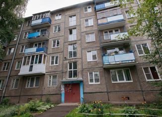 Продам трехкомнатную квартиру, 58.7 м2, Ярославль, Кировский район, Большая Октябрьская улица, 126Б