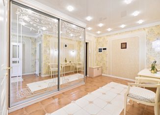 Продается трехкомнатная квартира, 105 м2, Омск, улица Ватутина, 18, ЖК Берёзовая роща