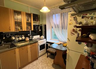 Продается 2-комнатная квартира, 43.8 м2, Ломоносов, Красноармейская улица, 37А