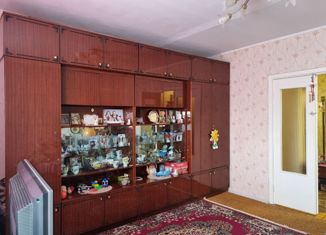 Продаю двухкомнатную квартиру, 52 м2, Свердловская область, Сибирская улица, 77