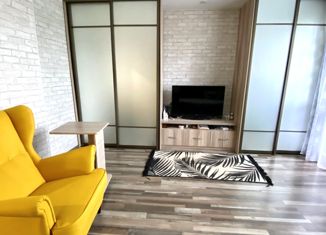 Продаю 2-ком. квартиру, 42.1 м2, Екатеринбург, проспект Космонавтов, 94, метро Проспект Космонавтов