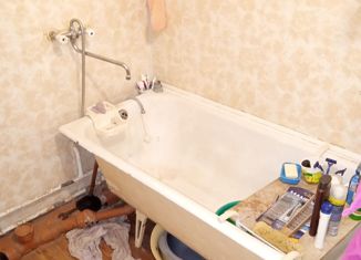 Продается 1-комнатная квартира, 32.2 м2, Глазов, улица Драгунова, 72А