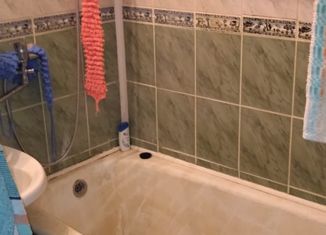 Продажа 2-ком. квартиры, 48.7 м2, Боровичи, улица Энтузиастов, 18