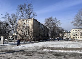 Продаю 2-ком. квартиру, 43.1 м2, Артём, Черноморская улица, 14