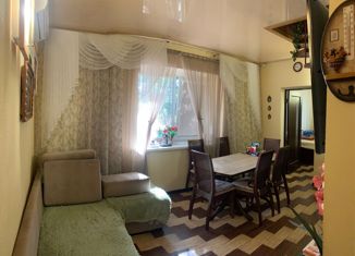 4-комнатная квартира на продажу, 80 м2, Керчь, улица Петра Алексеева, 10