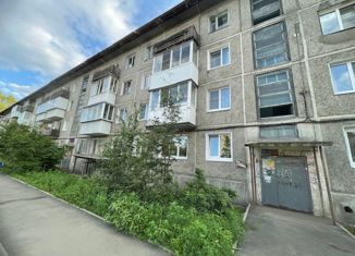 Продается 2-ком. квартира, 42 м2, Шелехов, 1-й микрорайон, 8