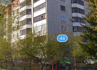 Сдам 3-комнатную квартиру, 104 м2, Екатеринбург, Кировградская улица, 44