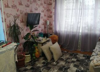 Продается однокомнатная квартира, 30.1 м2, Соликамск, улица Матросова, 26