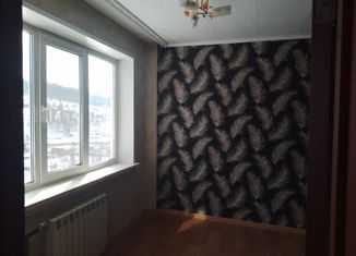 4-комнатная квартира на продажу, 60 м2, поселок городского типа Краснокаменск, Центральная улица, 14