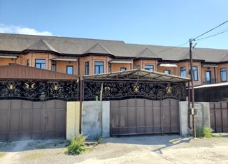 Продам таунхаус, 131 м2, станица Ессентукская, Курганная улица, 2/2
