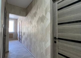 Продается 2-комнатная квартира, 49.8 м2, Азнакаево, улица Багаутдинова, 4