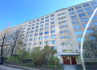 Продам 3-ком. квартиру, 59 м2, Санкт-Петербург, Будапештская улица, 74к1, метро Дунайская