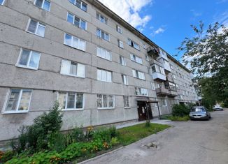 Продается трехкомнатная квартира, 59 м2, Камышлов, Комсомольская улица, 21