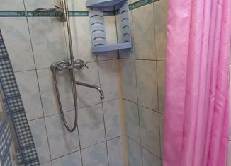 Продается 1-комнатная квартира, 14.4 м2, Азов, Московская улица, 92/100