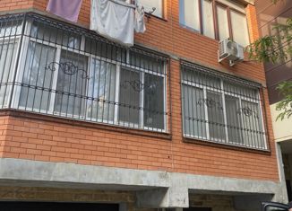 Продам трехкомнатную квартиру, 74 м2, Махачкала, улица Джамалутдина Атаева, 36Ак2, Кировский район