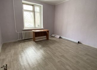 Комната на продажу, 100 м2, Челябинская область, улица Горького, 49