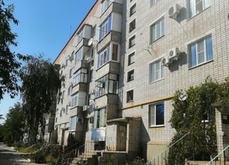 Продажа двухкомнатной квартиры, 51.2 м2, Приморско-Ахтарск, улица 50 лет Октября, 124