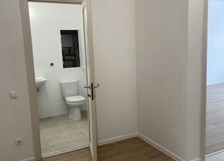 Продам 2-комнатную квартиру, 55.4 м2, Москва, станция Локомотив, Сиреневый бульвар, 4/1