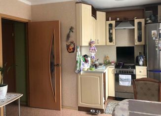 Продажа 3-ком. квартиры, 58 м2, посёлок Щедрино, Молодёжная улица, 6