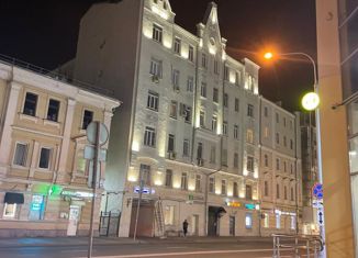 Продается трехкомнатная квартира, 90 м2, Москва, Новослободская улица, 33
