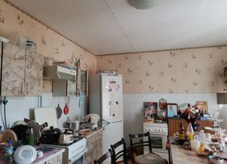 Сдаю в аренду трехкомнатную квартиру, 120 м2, Йошкар-Ола, улица Чехова, 17