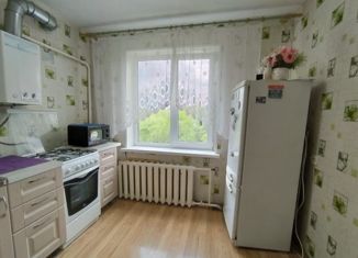 2-ком. квартира на продажу, 50 м2, село Урман, Центральная улица, 11