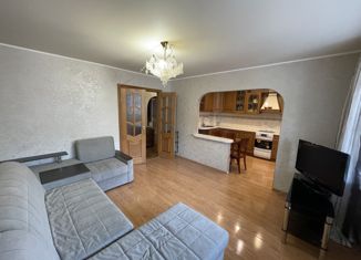 Продам четырехкомнатную квартиру, 95 м2, Петропавловск-Камчатский, улица Савченко, 19