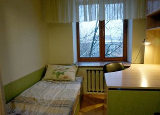 Продажа 3-комнатной квартиры, 56.9 м2, Москва, Гвардейская улица, 11, Гвардейская улица