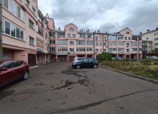 Продам 4-комнатную квартиру, 138.4 м2, Ярославль, Большая Фёдоровская улица, 73/2, район Толчково