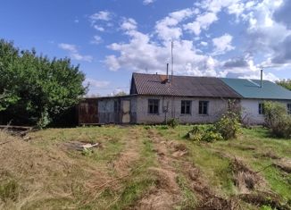 Продажа 2-ком. квартиры, 56.3 м2, село Щучье, улица Чапаева, 23