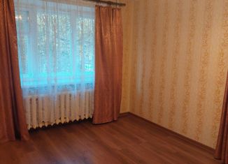 Продается 1-комнатная квартира, 30.7 м2, Глазов, улица Кирова, 10В