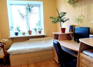 Продажа 4-комнатной квартиры, 60.7 м2, Орск, улица Ленинского Комсомола, 21