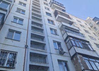 Продам 1-комнатную квартиру, 31 м2, Челябинск, улица Молодогвардейцев, 66Б