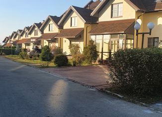 Продаю таунхаус, 167 м2, деревня Шумилово, улица Карловы Вары, 106