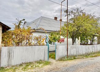 Продажа трехкомнатной квартиры, 90 м2, поселок городского типа Щебетовка, Школьная улица, 13