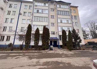 Продам 3-ком. квартиру, 123 м2, Нальчик, район Аэропорт, улица Киримова, 144