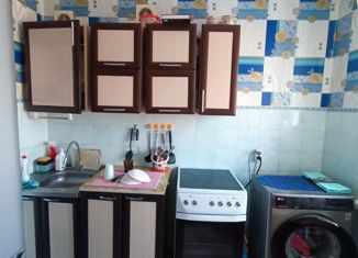 Продам 3-комнатную квартиру, 59.3 м2, Гурьевск, улица Кирова, 35