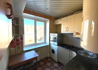 Продаю 3-ком. квартиру, 55.7 м2, Санкт-Петербург, улица Пограничника Гарькавого, 8к1, Красносельский район