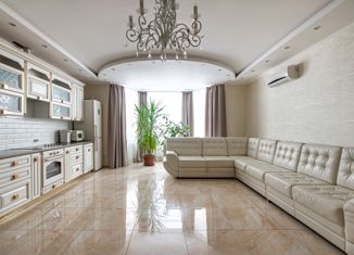 Продаю 3-комнатную квартиру, 126 м2, Санкт-Петербург, улица Турку, 13к1, улица Турку