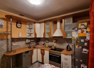 Продажа трехкомнатной квартиры, 75 м2, Москва, улица Раменки, 25к4, улица Раменки