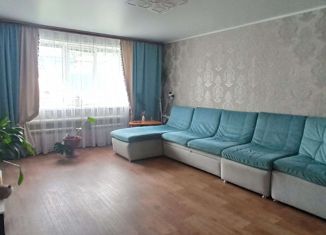 Продажа трехкомнатной квартиры, 76 м2, поселок городского типа Верх-Чебула, микрорайон Южный, 6