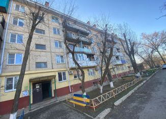 Двухкомнатная квартира на продажу, 47 м2, Элиста, 4-й микрорайон, 47, 4-й микрорайон