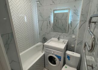 Продаю 1-ком. квартиру, 35.7 м2, Каменка, Красноармейская улица, 24