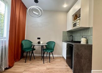 Продаю комнату, 16 м2, Екатеринбург, улица Малышева, 136, улица Малышева